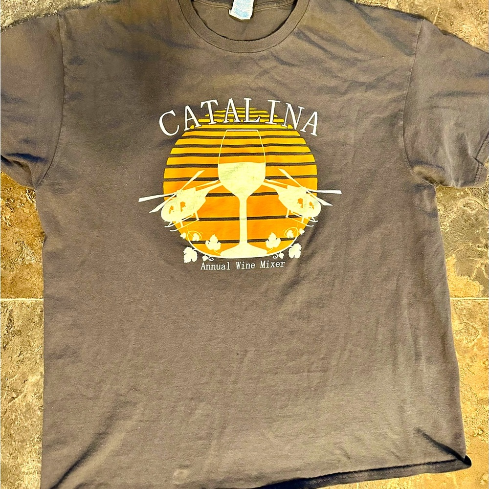 CATALINA WINE MIXER TEE